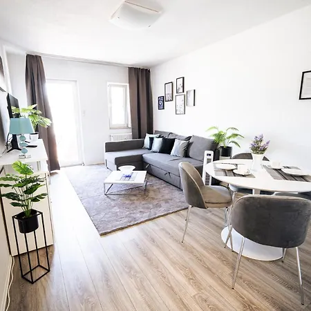 Apartment - 5 Min To Hbf